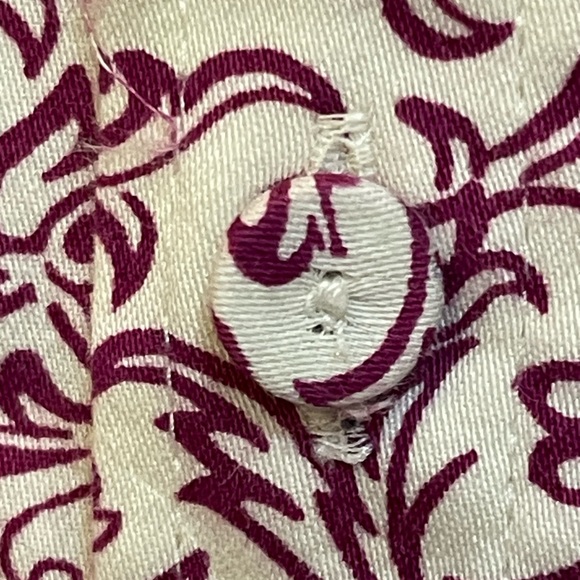 NWOT TALBOTS HABERDASHERY BLOUSE. Wine floral. Fabric covered buttons. Size 14. - Picture 3 of 5